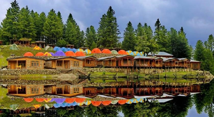 best hotel in fairy meadows